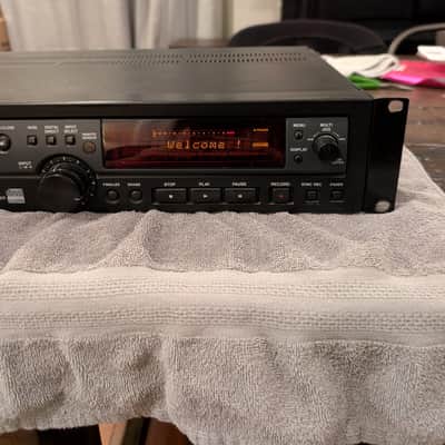 TASCAM CD-RW700 2000 - Black image 1