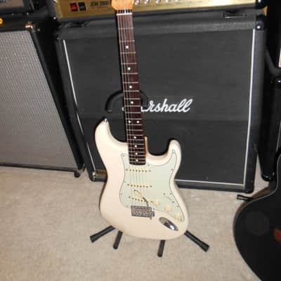 Fender 2007 60's Stratocaster build  Olympic White w/ American Original 65's and G&G case image 19