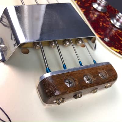 Mosrite Ventures Bass 1965 Pearl White - Signed By The Ventures image 11