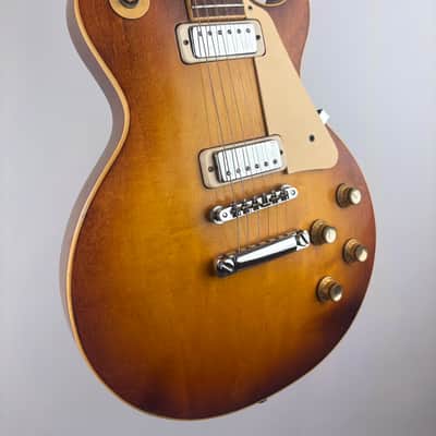 1975 Gibson Les Paul Deluxe Sunburst image 2