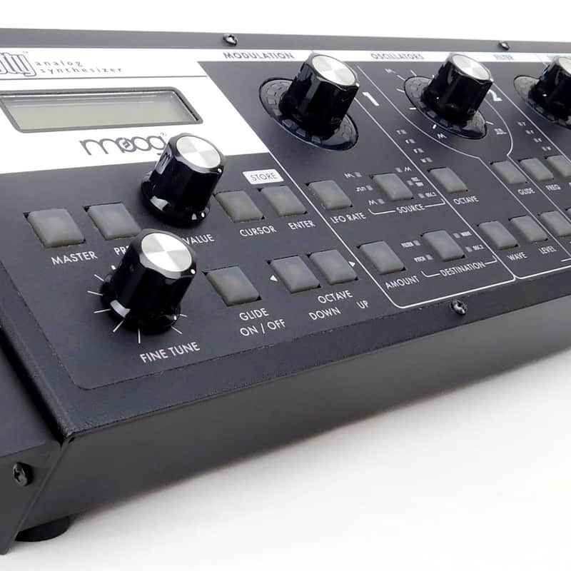 MOOG Slim Phatt Moog Slim Phatty Moog Slim Phatty Analog Synth…