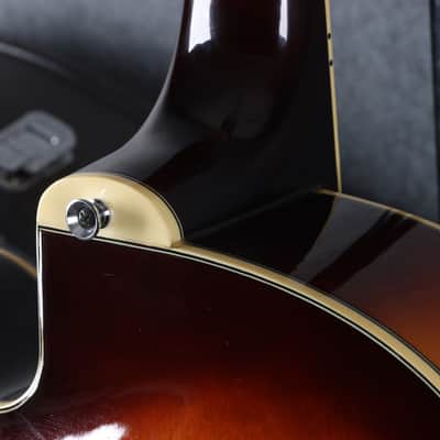 Yamaha AE18 Hollowbody - Sunburst - 2nd Hand image 9