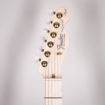 Fender James Burton Telecaster Red Paisley Flames Maple Fingerboard (US22184062) image 6