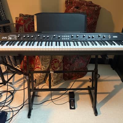 Korg SV1-88 Stage Vintage Digital Piano 2009 - Present - Black with White / Black Keys