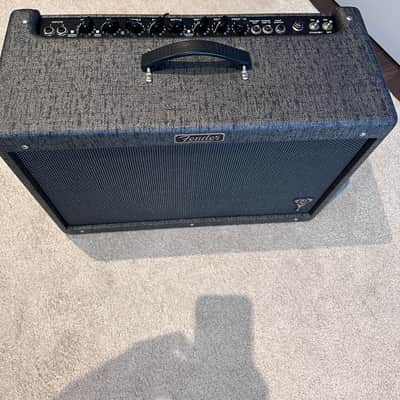 Fender GB Hot Rod Deluxe 112 Enclosure George Benson Signature 100-Watt 1x12" Guitar Speaker Cabinet 2013 - Present - Gray Bild 2