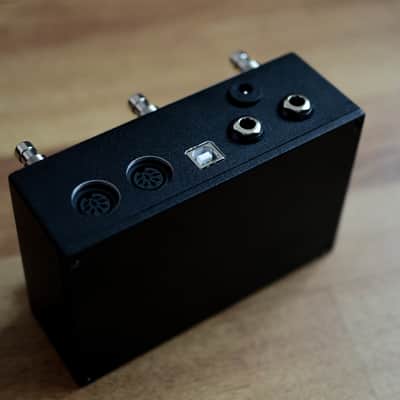 Morningstar Engineering MC6 Fully Programmable Midi Controller image 5