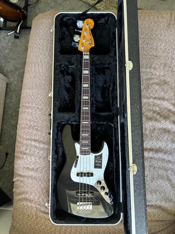Fender Vintera III Early '70s Jazz Bass 2025 - Present - Black image 1