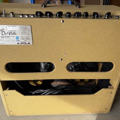 Fender Blues DeVille 2-Channel 60-Watt 4x10" Guitar Combo 1994 - 1996 - Tweed image 3