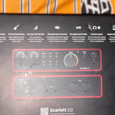 Focusrite Scarlett 2i2 4th Gen USB Audio Interface 2023 - Present - Red image 2