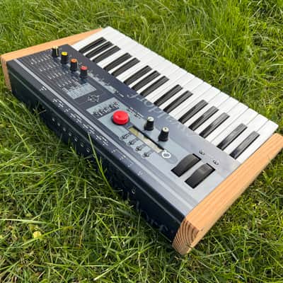 Waldorf Micro Q 37-Key Synthesizer 1999 - 2011 - Blue image 2