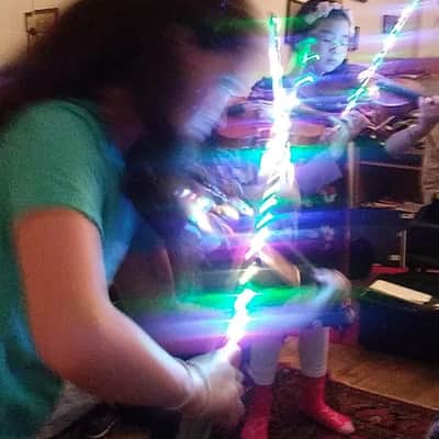 Rozanna's Multi Color Glow Bow - 1/4 image 4