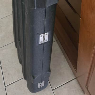 Peavey Vintage USA T-40 Bass Case image 8