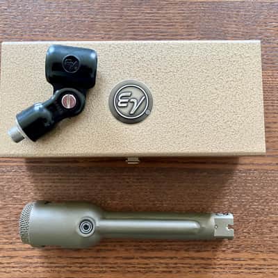 Electro-Voice 666 Supercardioid Dynamic Microphone image 5