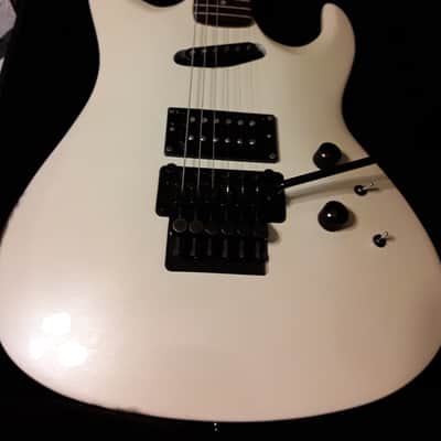 Kramer, Extremely Rare Vintage Kramer American Showster Savant II 1989 Arctic Pearl White image 1