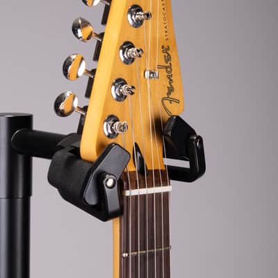 Fender Player II Stratocaster Electric Guitar - Limited-edition Sparkle 3-color Sunburst image 7