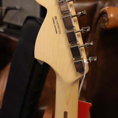 Fender American Performer Mustang Vintage White image 6
