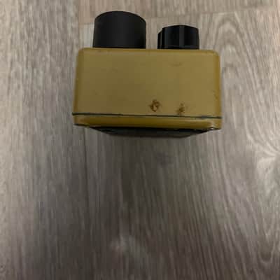 MXR MX-104 Block Distortion + 1979 - Yellow image 5