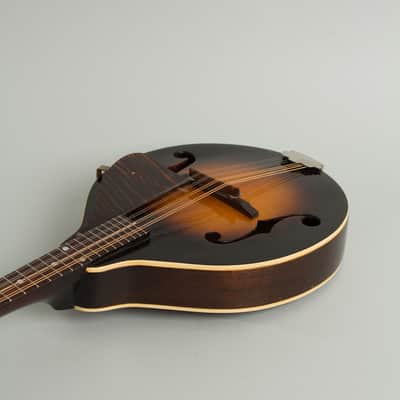 Cromwell GM-4 Arch Top Mandolin, made by Gibson (1935), ser. #45A-30, original black chipboard case. image 7