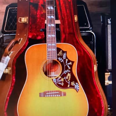 Gibson Hummingbird Original Heritage Cherry Sunburst **NEW CONDITION** image 2