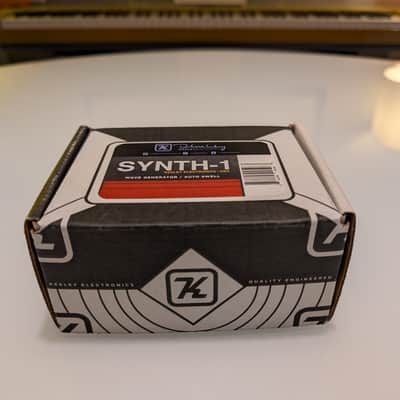 Keeley Synth 1 Reverse Attack Fuzz Wave Generator 2019 - Present - Grey / Red / Blue image 6