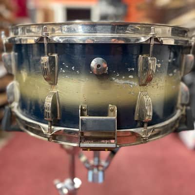 WFL No. 902 Ray McKinley/Symphonic Super Classic 6.5x14" 16-Lug Snare Drum with P-87 Strainer 1948 - 1959 - Blue/Silver Duco Lacquer image 6