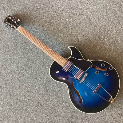 Gibson ES-135 Semi-Hollow Electric Guitar image 9