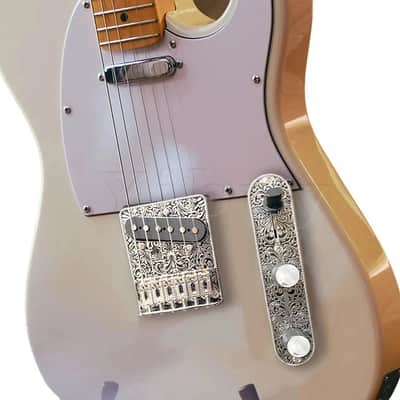 Gold Telecaster Tele Style Vintage Engraved Guitar Control Plate with Knobs image 5
