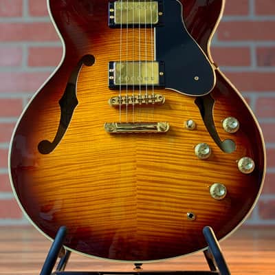 Yamaha SA2200 Violin Semi-Hollow Electric Guitar - Violin Sunburst image 2