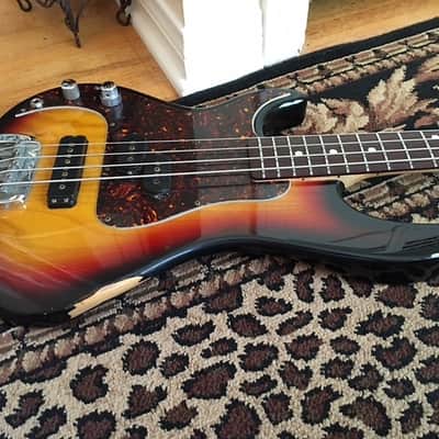 G&L Lefty SB-2 Bass 1995 3 Tone Sunburst image 3