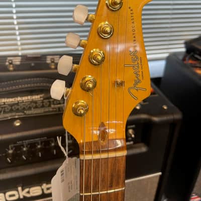 Fender American Professional II Stratocaster with Rosewood Fretboard - 3-Color Sunburst image 5