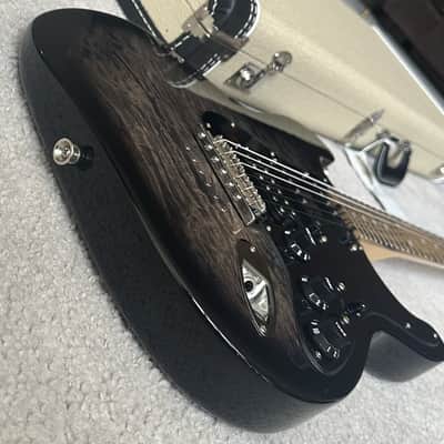 Fender QMT Pale Moon Ebony Stratocaster 2019 - Transparent Black Burst Plus Top image 9