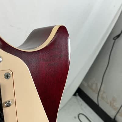 Gibson Les Paul Classic 2022 - Translucent Cherry - w/ Hard Case image 7
