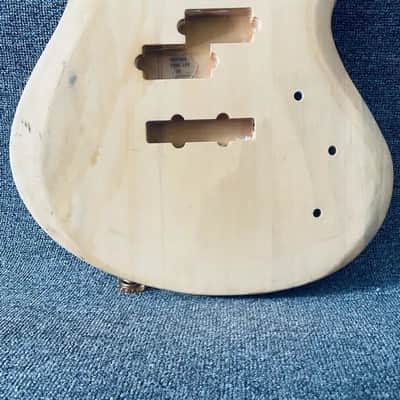 Basswood 4 String Bass Guitar Body image 2