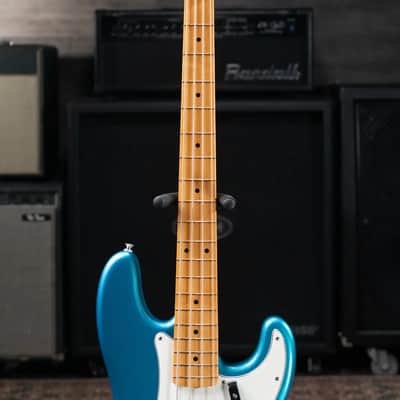 Fender Vintera III Late '60s Precision Bass - Lake Placid Blue with Gig Bag image 5