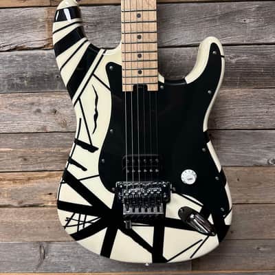 EVH Striped Series '78 Eruption 2022 - Present - Black / White Stripe Relic image 1