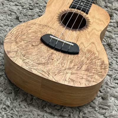 LAILA UFG2311C DOG concert ukulele with dog engraving + cover image 5
