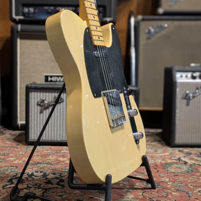 Fender "10 for '15" Limited Edition American Vintage '52 Korina Telecaster with Maple Fretboard 2016 - Blackguard Blonde image 4
