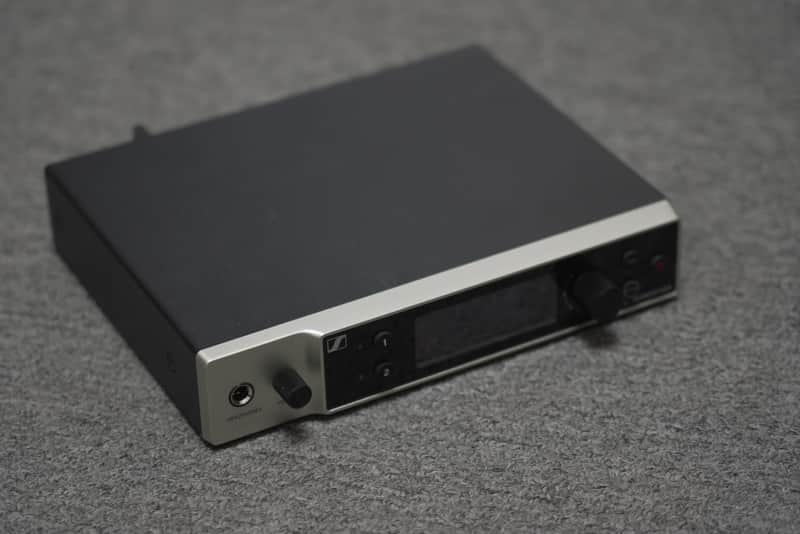 Sennheiser EW-DX EM 2 Wireless Receiver - Q1-9 Band image 1