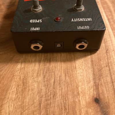 Voodoo Lab Micro Vibe 2000s - Black image 2
