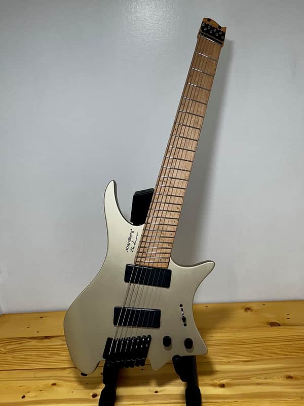 Strandberg Boden Resq:d 8 2023 - Sage Gold image 1