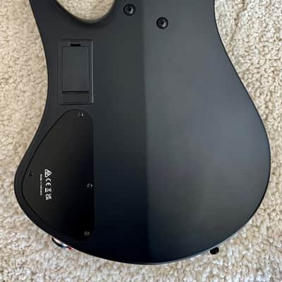 Ibanez EHB1005MSBKF Headless Multi Scale 5-String Bass - Black Flat image 4