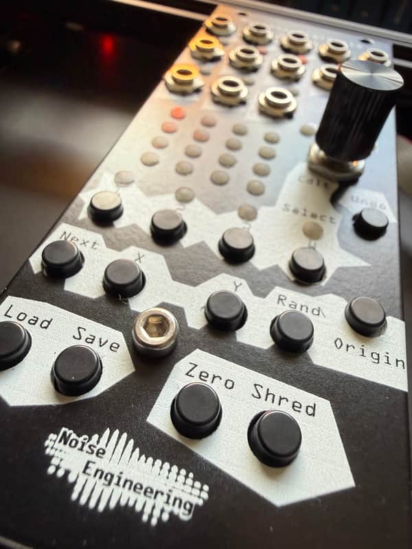 Noise Engineering Mimetic Digitalis