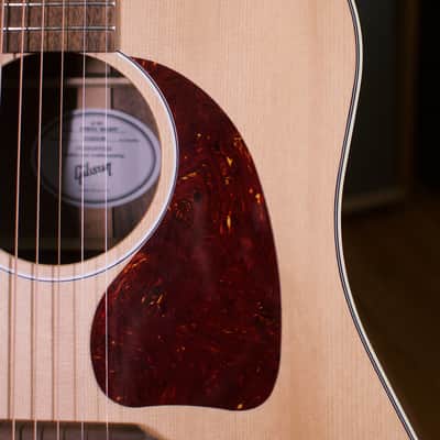 Gibson J-45 Studio Walnut 2023 - Satin Natural w/ Case image 3