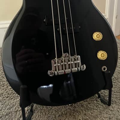 Hondo II Professional Bass - Black with DiMarzio pickups image 2