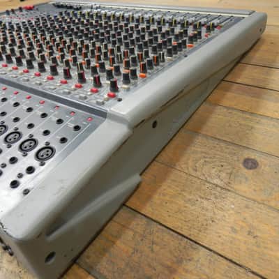 Soundcraft Studiomaster P7 16 Channel Mixer image 11