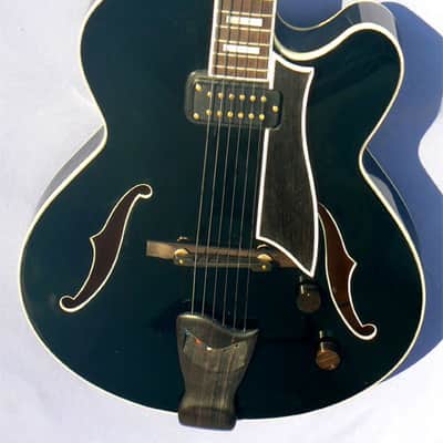 c.1984 Fender D'Aquisto Elite: Premium Model, Comfy 16" Body, All Original, Feedback Buster, Gleaming Condition, Best Buy! image 2