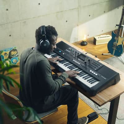 Yamaha PSR-E483 61 Key Portable Keyboard (NEW) image 6