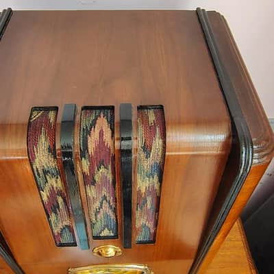 Antique Spartan 628 tube radio in excellent condition restored  - 1930's image 2