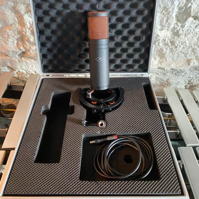 Antelope Audio Edge Go Large Diaphragm USB Modeling Condenser Microphone 2019 - Present - Black image 1
