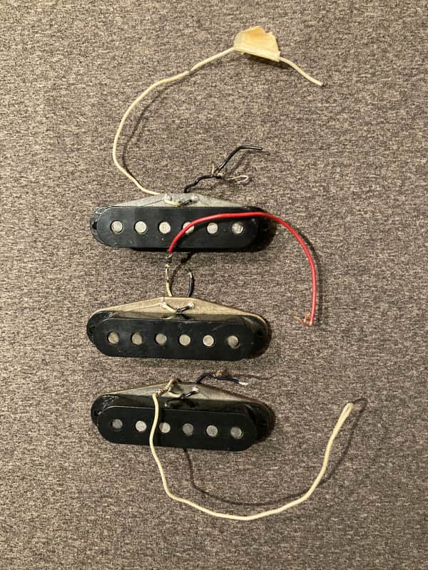 Fender Single Coil Pick-Up Set 1977 - Black - Gray bottom image 1